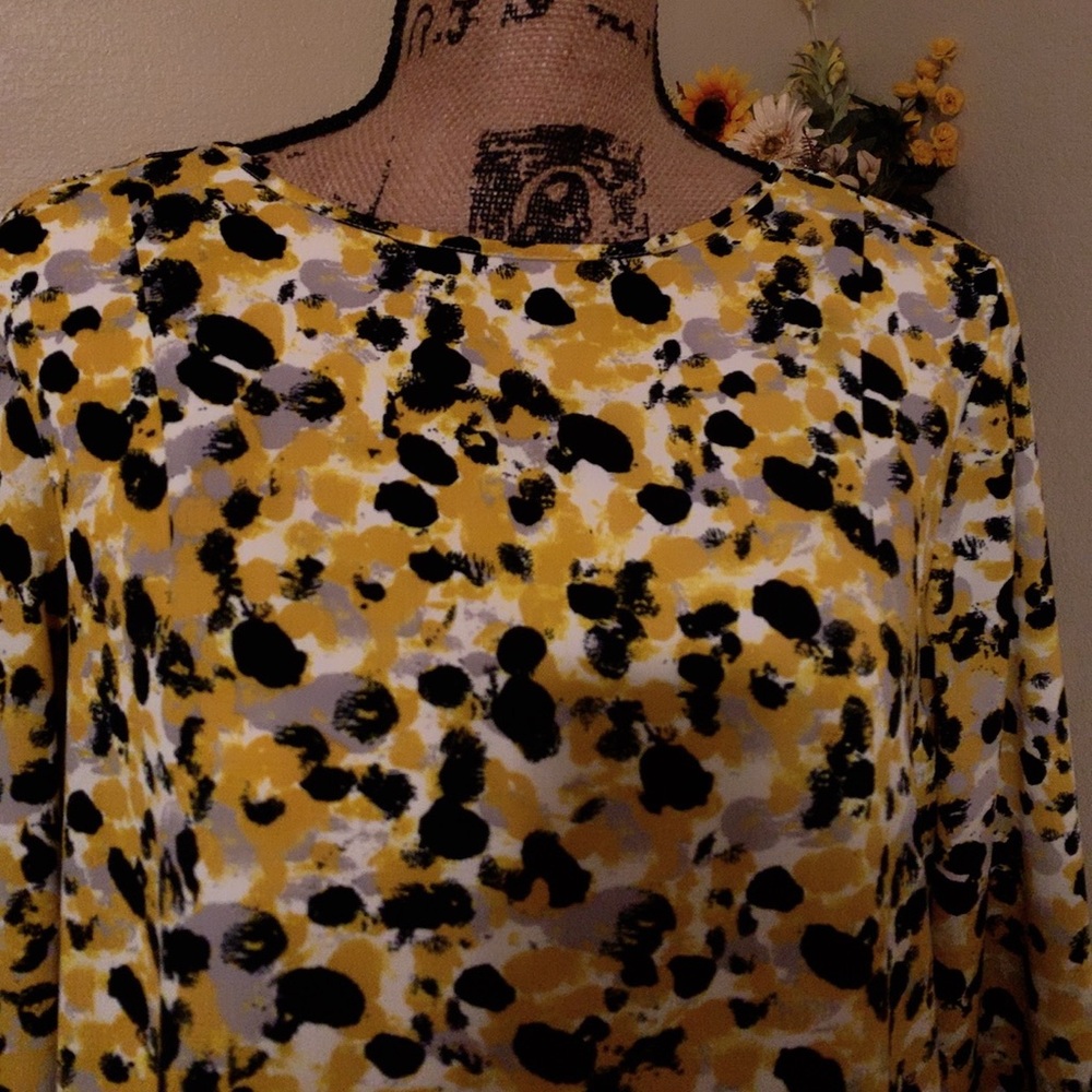 ❌SOLD❌H&M blouse - Picture 3 of 8